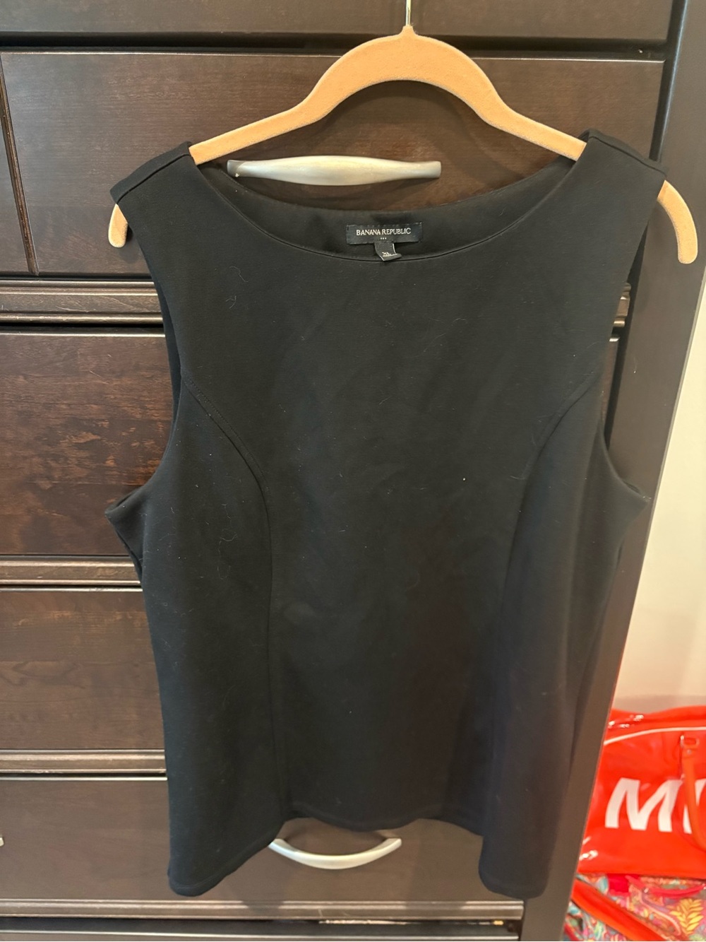 Banana Republic Black Sleeveless Boatneck Shell